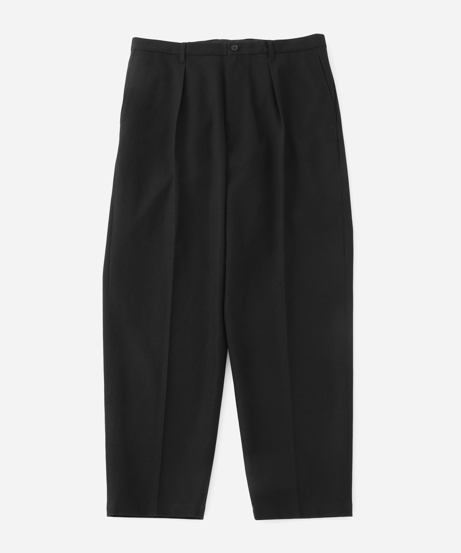 Black tapered pants